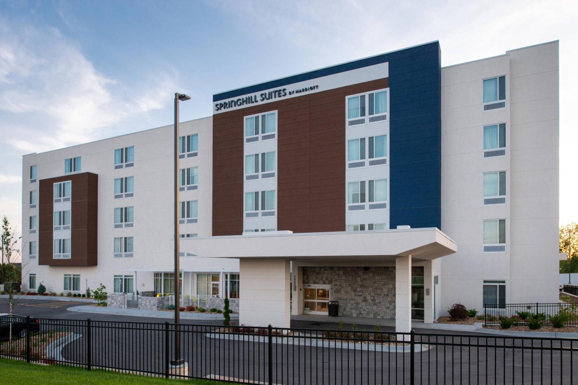 Springhill Suites By Marriott Kansas City Northeast Exteriér fotografie