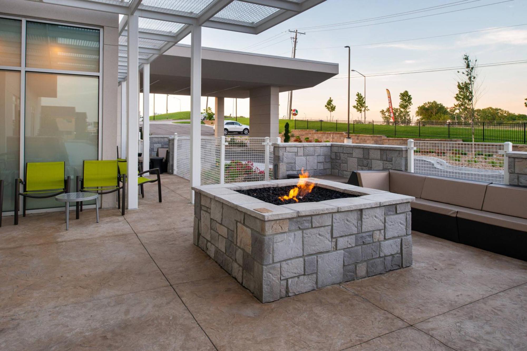 Springhill Suites By Marriott Kansas City Northeast Exteriér fotografie